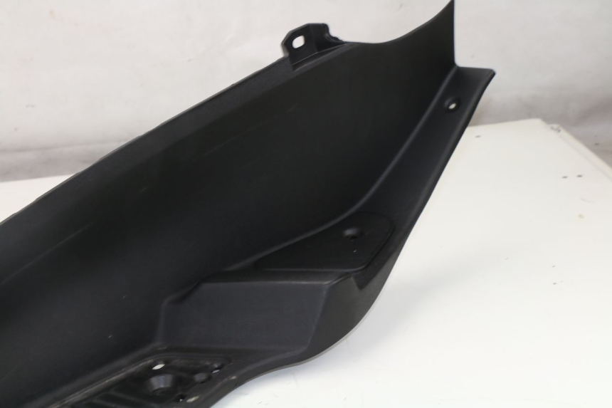 photo de LEFT FOOTREST PIAGGIO MP3 125 (2006 - 2014)