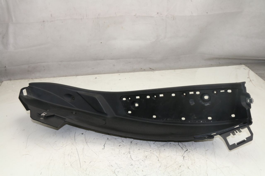 photo de LEFT FOOTREST PIAGGIO MP3 500 (2011 - 2015)