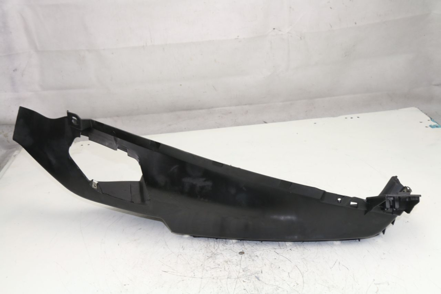 photo de LEFT FLOOR PANEL PIAGGIO MP3 LT 400 (2007 - 2012)