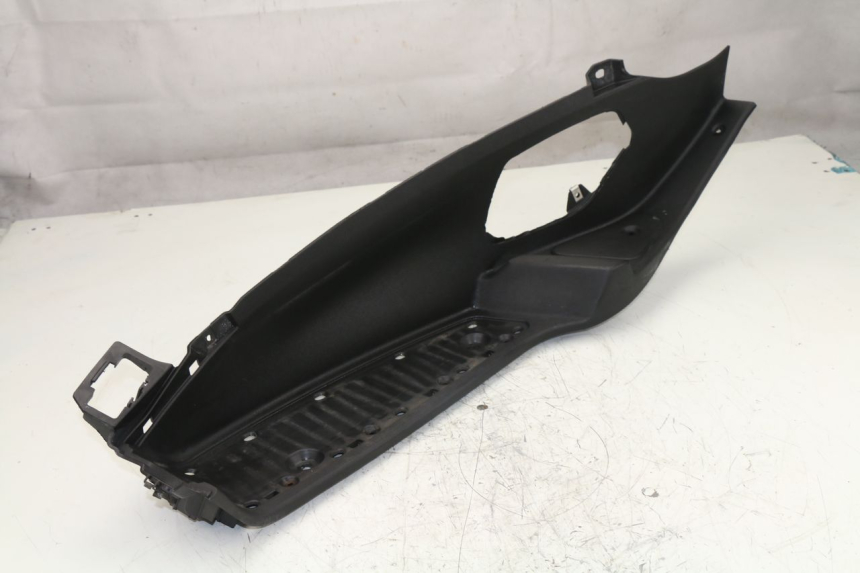 photo de LEFT FLOOR PANEL PIAGGIO MP3 LT 400 (2007 - 2012)