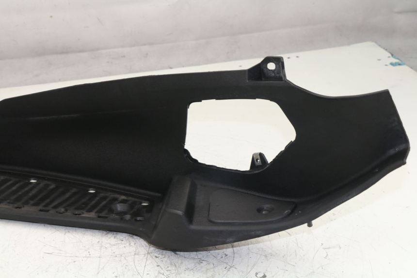 photo de LEFT FLOOR PANEL PIAGGIO MP3 LT 400 (2007 - 2012)