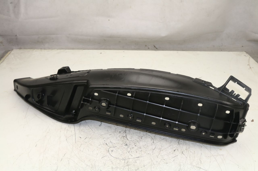 photo de LEFT FLOOR PANEL PIAGGIO MP3 LT 400 (2007 - 2012)