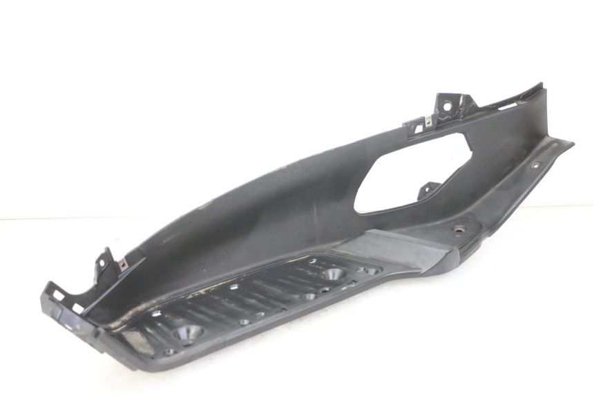 photo de LEFT FOOTREST PIAGGIO X8 125 (2004 - 2007)