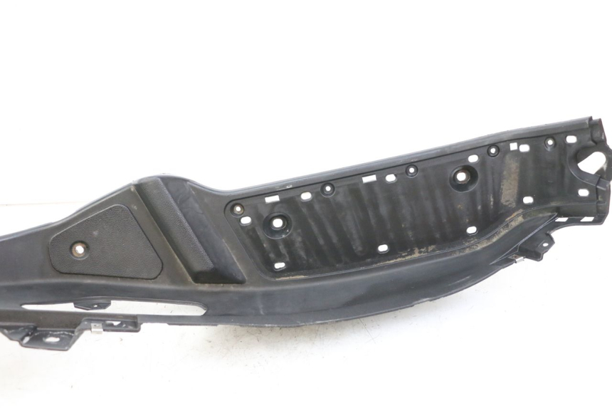 photo de LEFT FOOTREST PIAGGIO X8 125 (2004 - 2007)