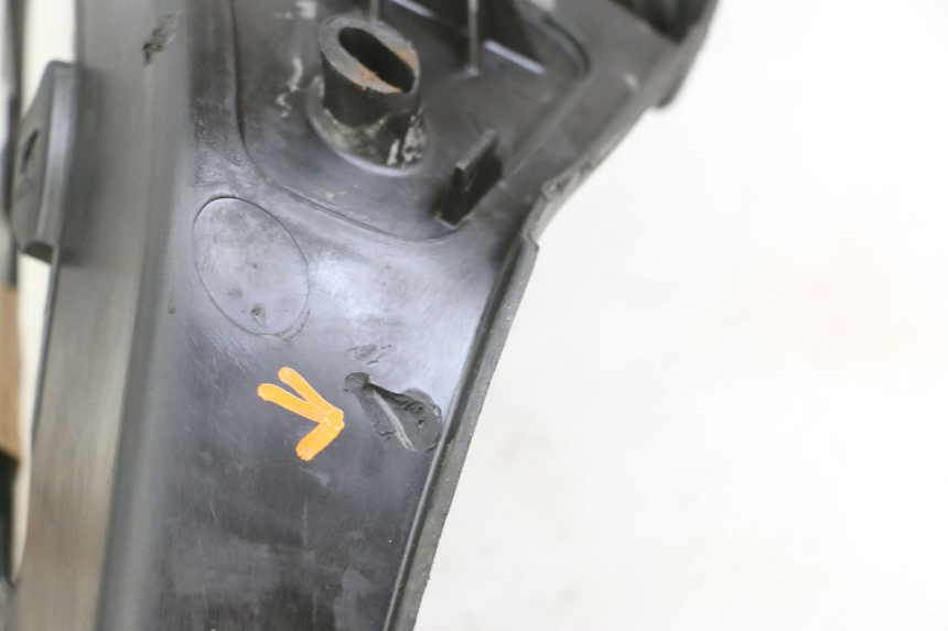 photo de LEFT FOOTREST PIAGGIO X8 125 (2004 - 2007)