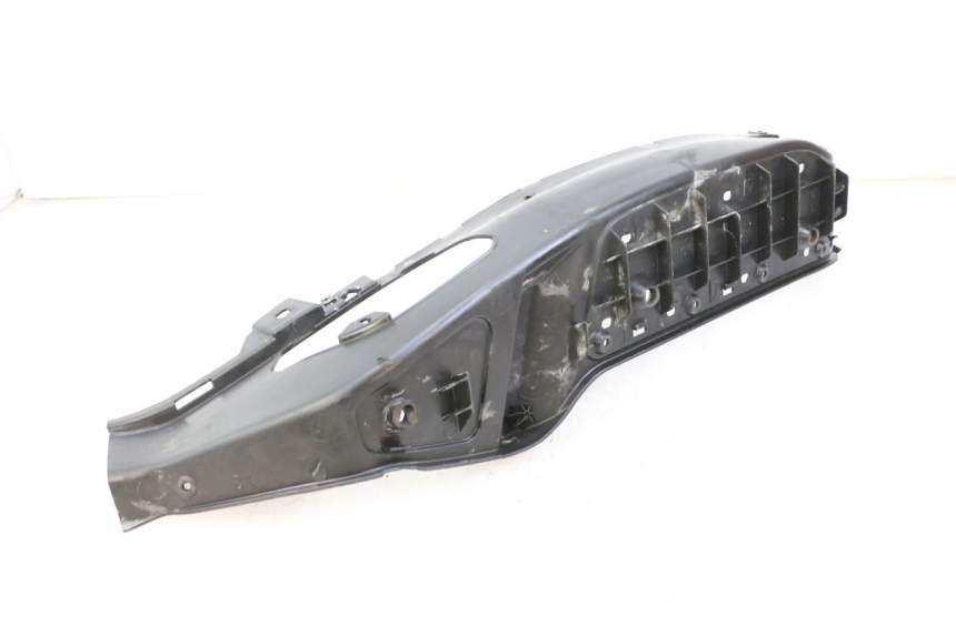 photo de LEFT FOOTREST PIAGGIO X8 125 (2004 - 2007)