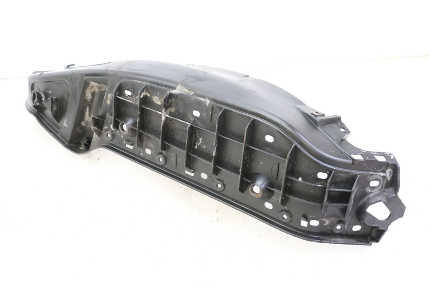 photo de LEFT FOOTREST PIAGGIO X8 125 (2004 - 2007)