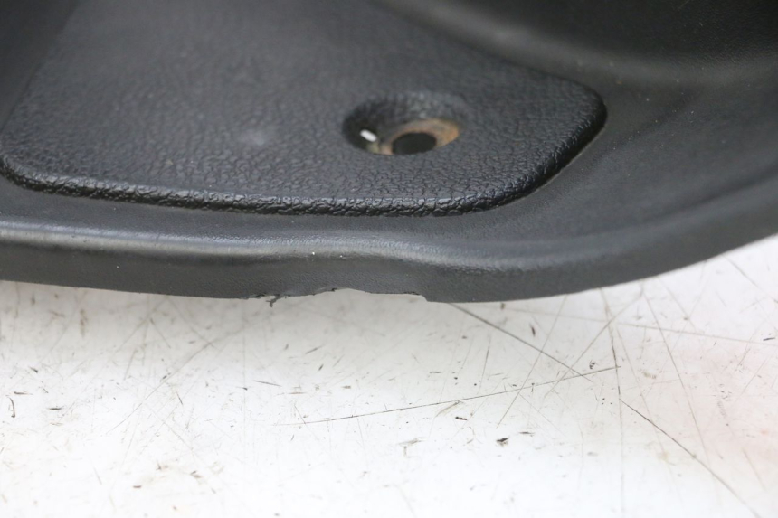 photo de LEFT FOOTREST PIAGGIO X8 125 (2004 - 2007)