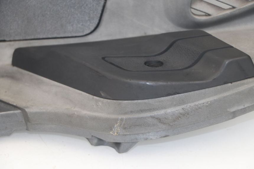 photo de LEFT FOOTREST PIAGGIO X9 EVOLUTION 250 (2003 - 2007)