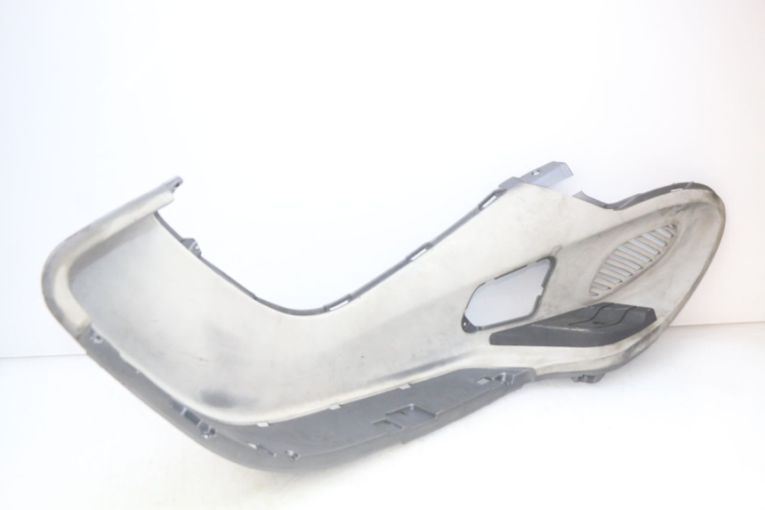 photo de LEFT FOOTREST PIAGGIO X9 EVOLUTION 250 (2003 - 2007)