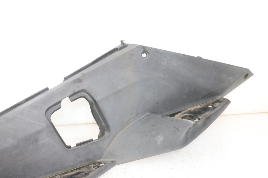 photo de LEFT FLOOR PANEL PEUGEOT SATELIS 250 (2006 - 2012)