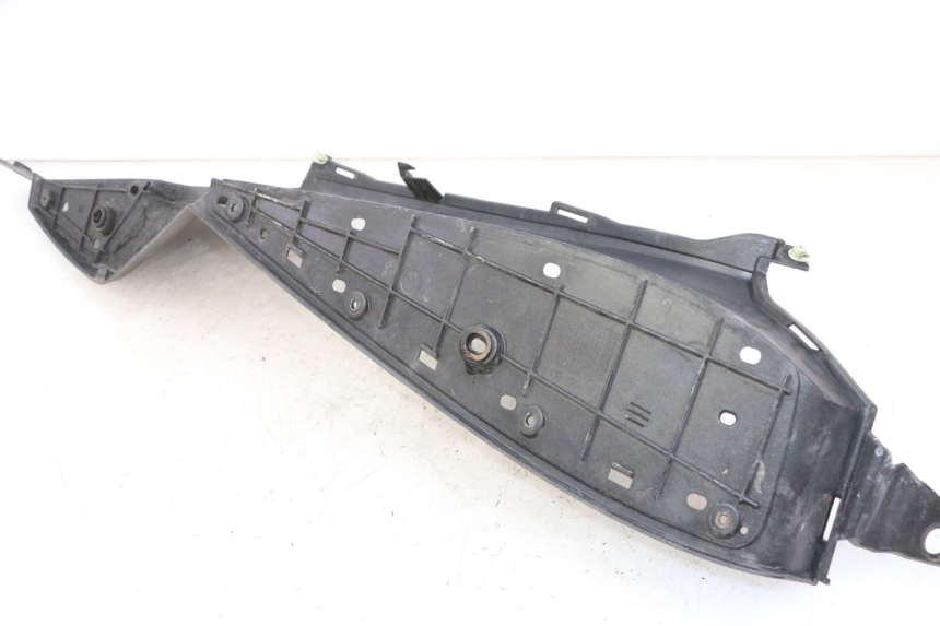 photo de LEFT FLOOR PANEL PEUGEOT SATELIS 250 (2006 - 2012)