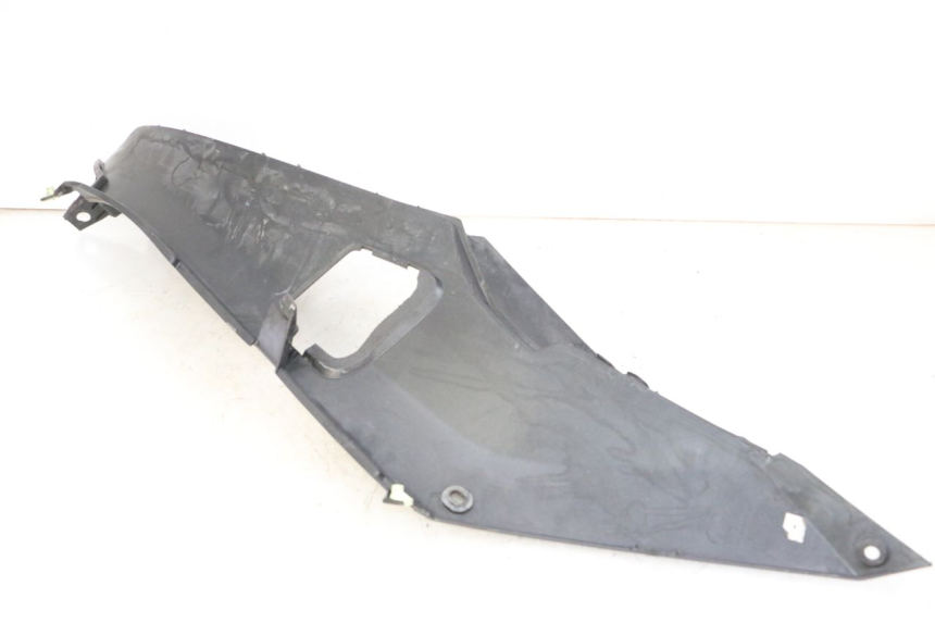 photo de LEFT FLOOR PANEL PEUGEOT SATELIS 250 (2006 - 2012)