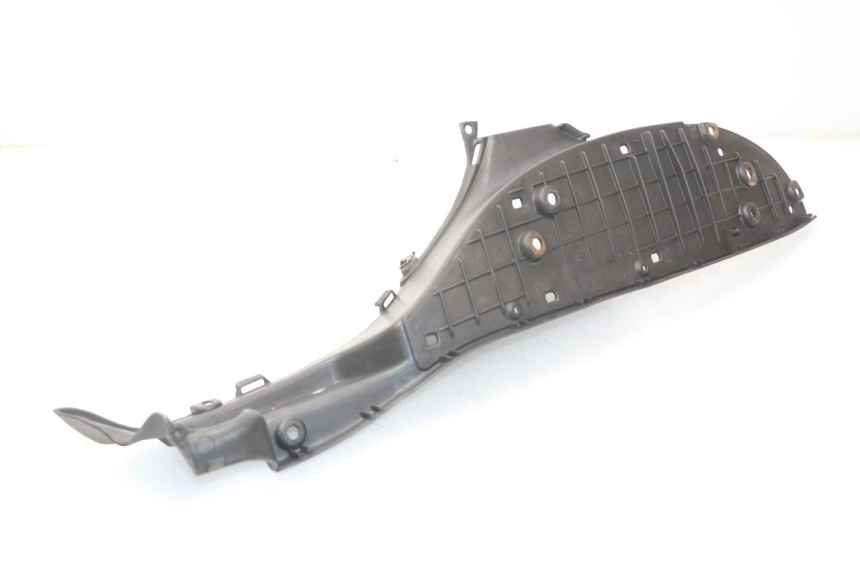 photo de LEFT FLOOR PANEL APRILIA SCARABEO GT 125 (1999 - 2007)