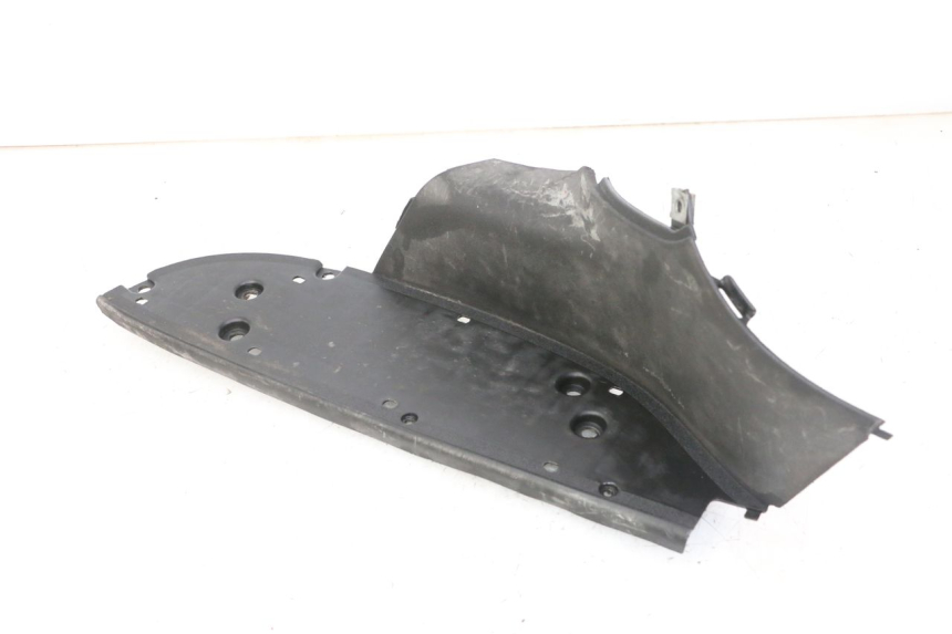 photo de LEFT FLOOR PANEL APRILIA SCARABEO GT TOURING 125 (1999 - 2005)