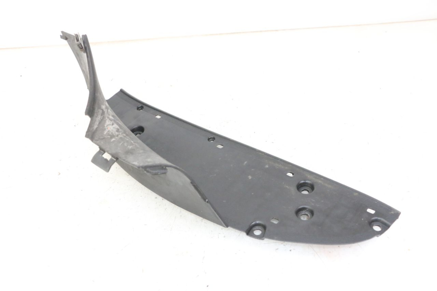 photo de LEFT FLOOR PANEL APRILIA SCARABEO GT TOURING 125 (1999 - 2005)