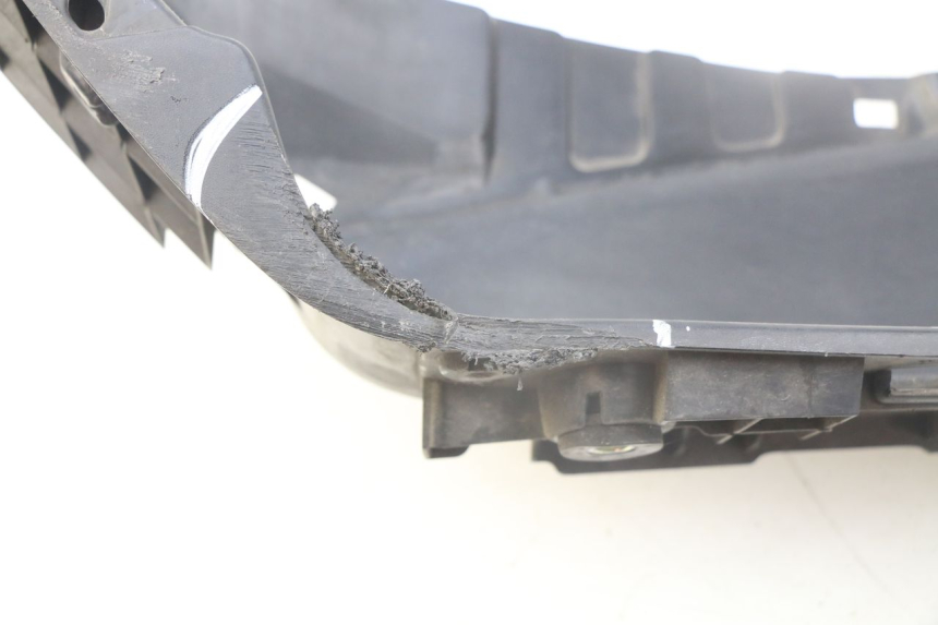 photo de LEFT FOOTREST SUZUKI AN BURGMAN 400 (2006 - 2010)