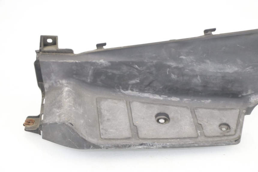 photo de LEFT FOOTREST SUZUKI BURGMAN 125 (2007 - 2014)