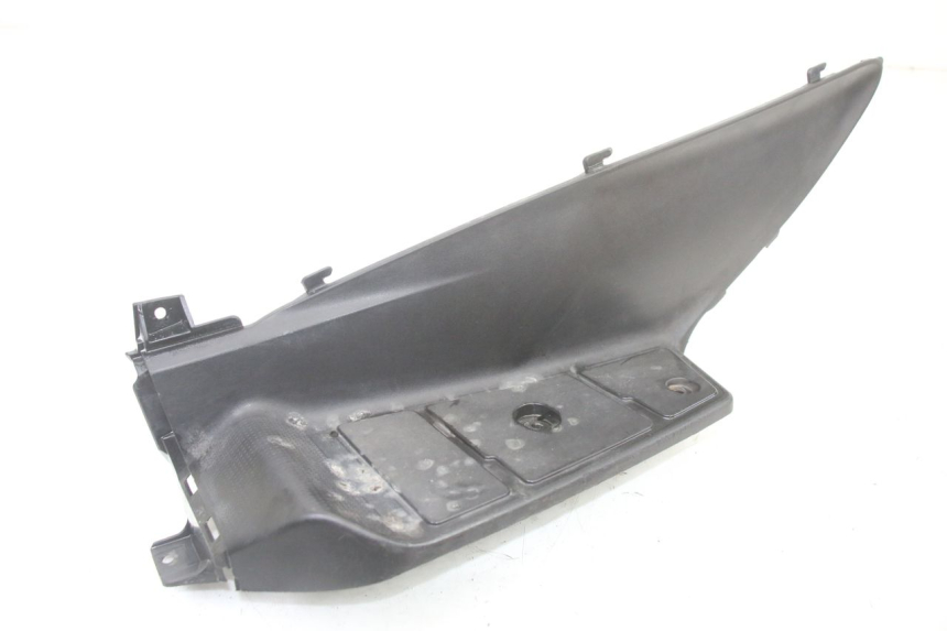 photo de LEFT FLOOR PANEL SUZUKI BURGMAN 125 (2015 - 2017)