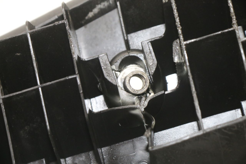 photo de LEFT FLOOR PANEL SUZUKI BURGMAN 125 (2015 - 2017)