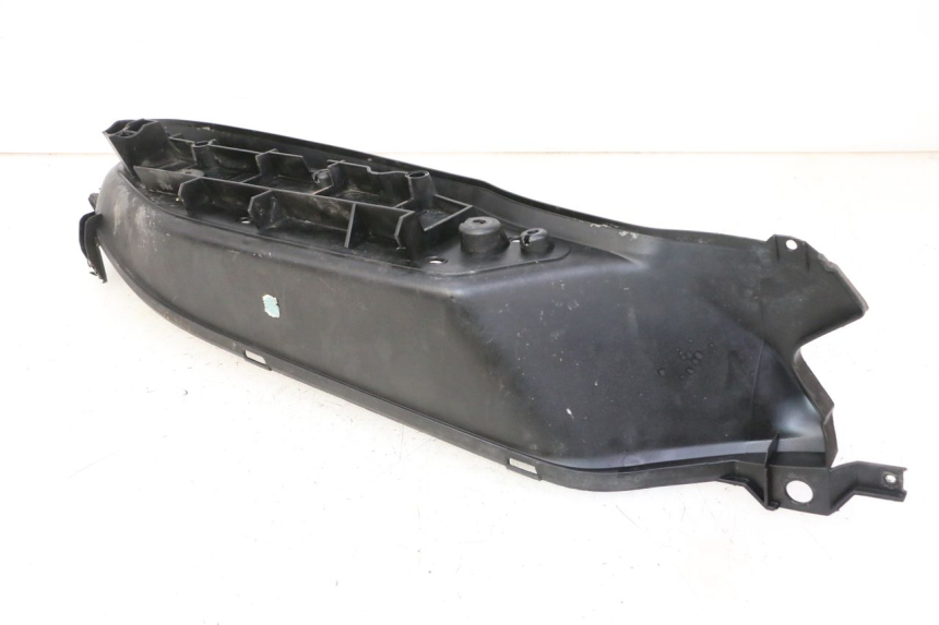photo de LEFT FLOOR PANEL YAMAHA X-CITY XCITY 125 (2007 - 2008)