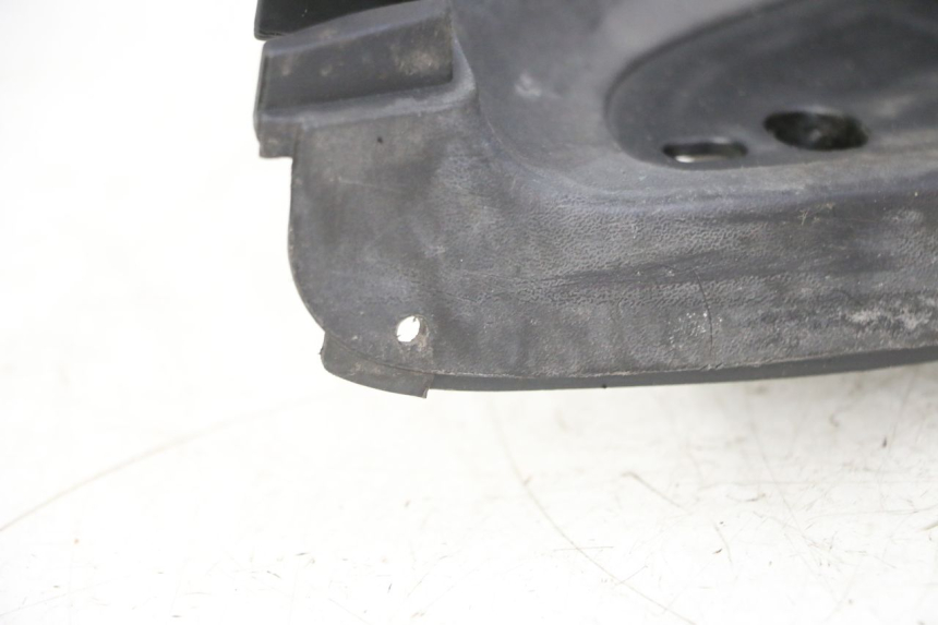 photo de LEFT FLOOR PANEL YAMAHA X-CITY XCITY 125 (2007 - 2008)