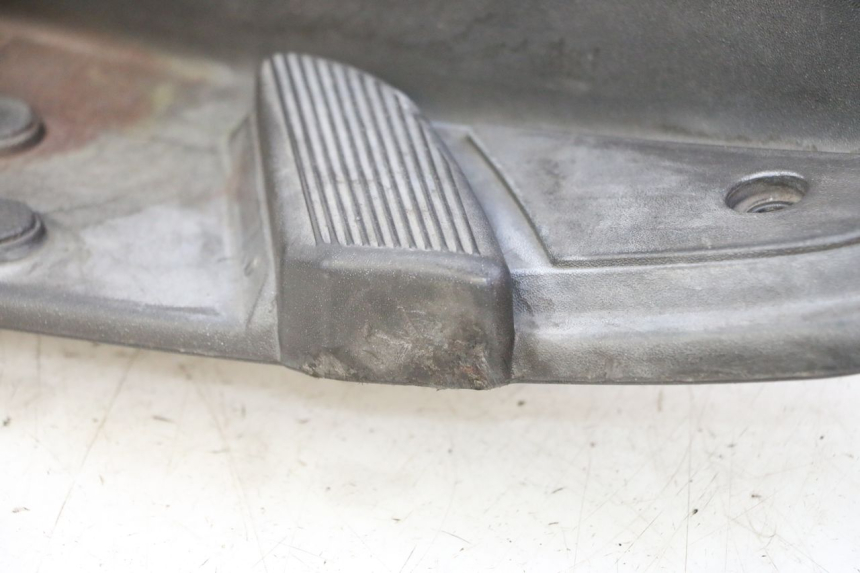 photo de FLOOR PANEL PIAGGIO LXV 4T 50 (2009 - 2013)