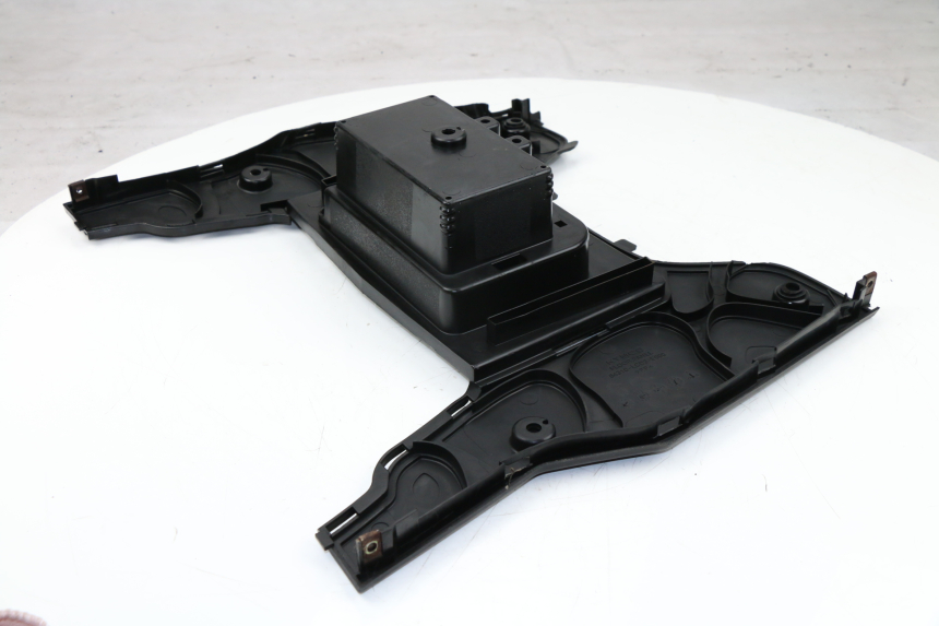 photo de FLOOR PANEL KYMCO PEOPLE S 125 (2000 - 2008)