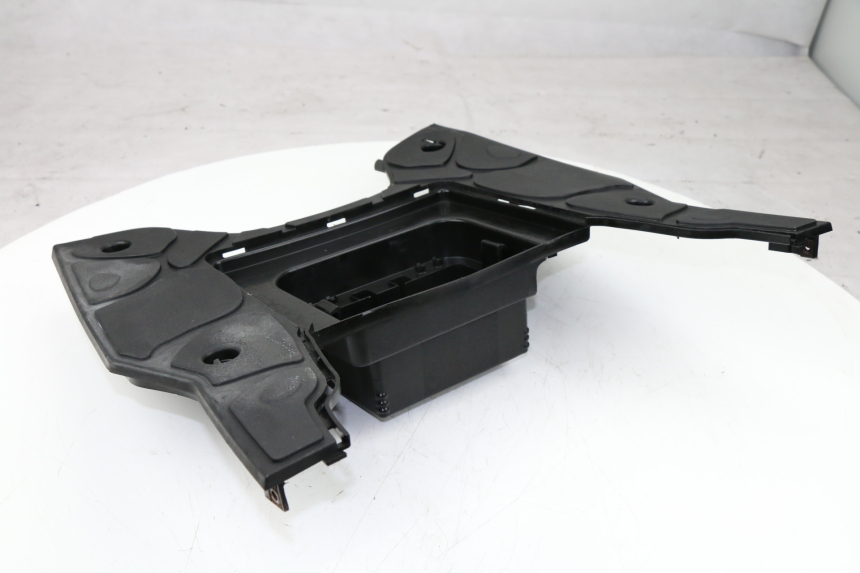 photo de FLOOR PANEL KYMCO PEOPLE S 125 (2000 - 2008)