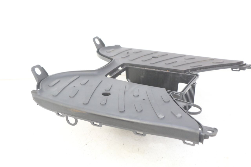 photo de FOOTREST PEUGEOT KISBEE 2T 50 (2018 - 2022)