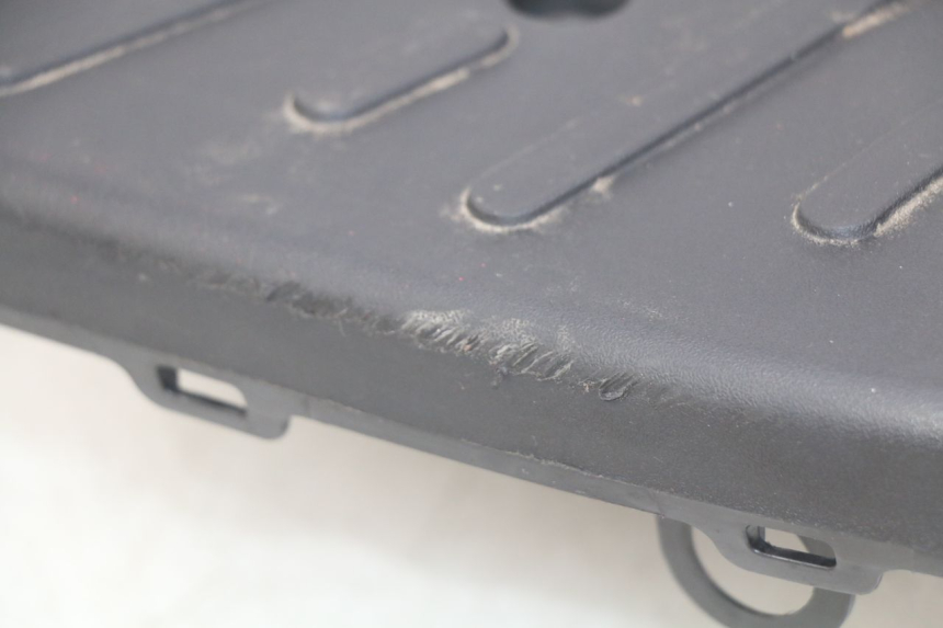 photo de FOOTREST PEUGEOT KISBEE 2T 50 (2018 - 2022)