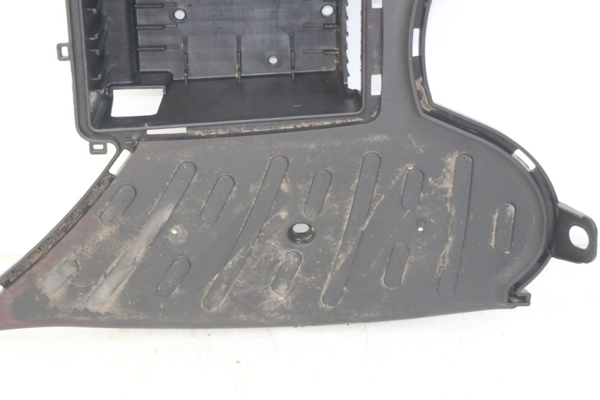 photo de FOOTREST PEUGEOT KISBEE 2T 50 (2018 - 2022)