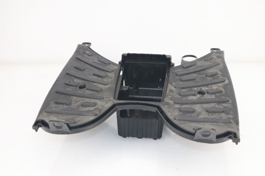 photo de FOOTREST PEUGEOT KISBEE 4T 50 (2010 - 2017)