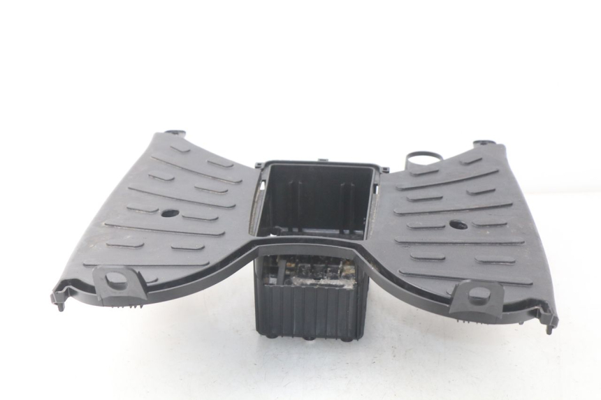 photo de FOOTREST PEUGEOT KISBEE 4T 50 (2010 - 2017)