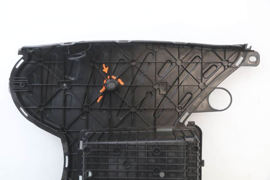 photo de FLOOR PANEL PEUGEOT STREETZONE I 2T 50 (2018 - 2020)