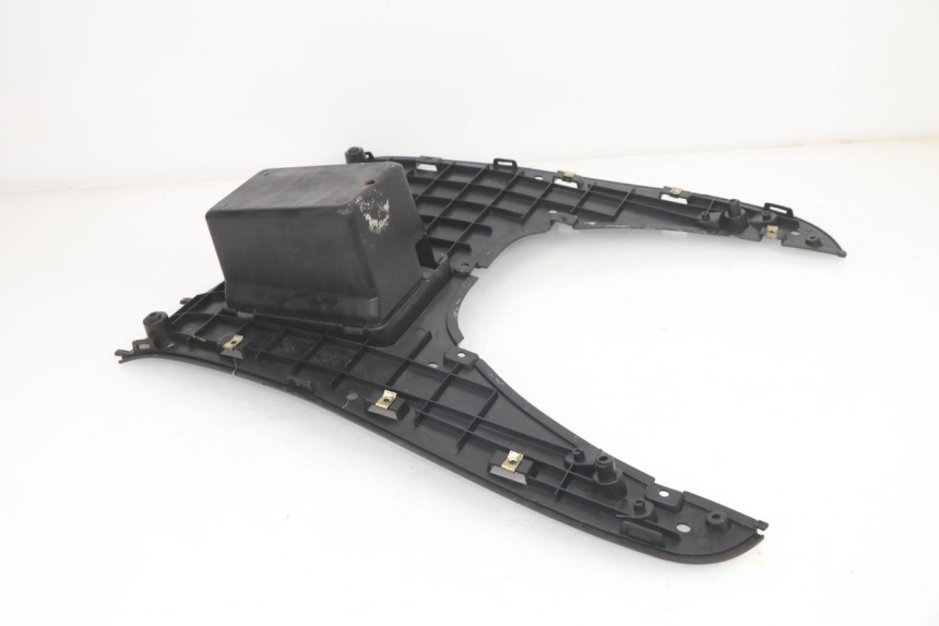 photo de FLOOR PANEL PEUGEOT SUM UP 125 (2008 - 2013)