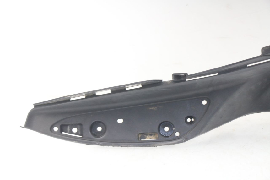 photo de FLOOR PANEL SUZUKI UC EPICURO 125 (1999 - 2003)