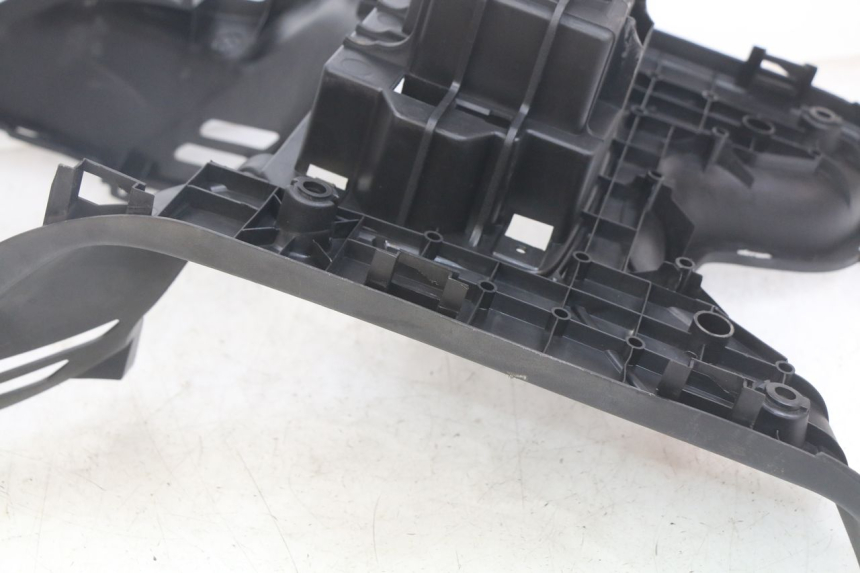 photo de FOOTREST SYM SYMPHONY 125 (2009 - 2015)