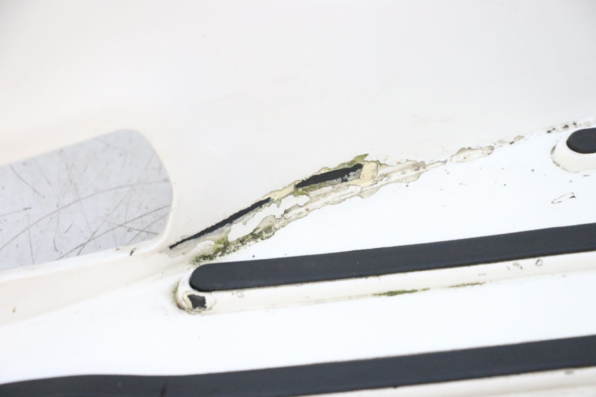 photo de FLOOR PANEL PIAGGIO VESPA GTS SUPER IE 125 (2009 - 2016) - Component zoom