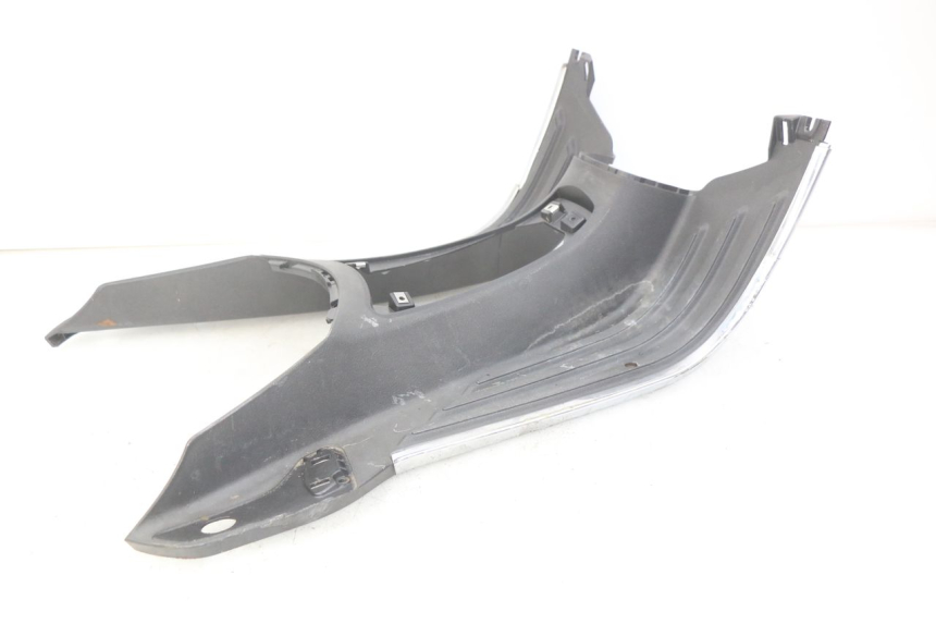 photo de FOOTREST PIAGGIO VESPA PRIMAVERA 2T 50 (2013 - 2018) - Additional view of the item