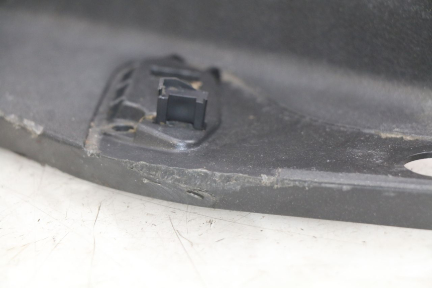 photo de FOOTREST PIAGGIO VESPA PRIMAVERA 2T 50 (2013 - 2018) - Component zoom