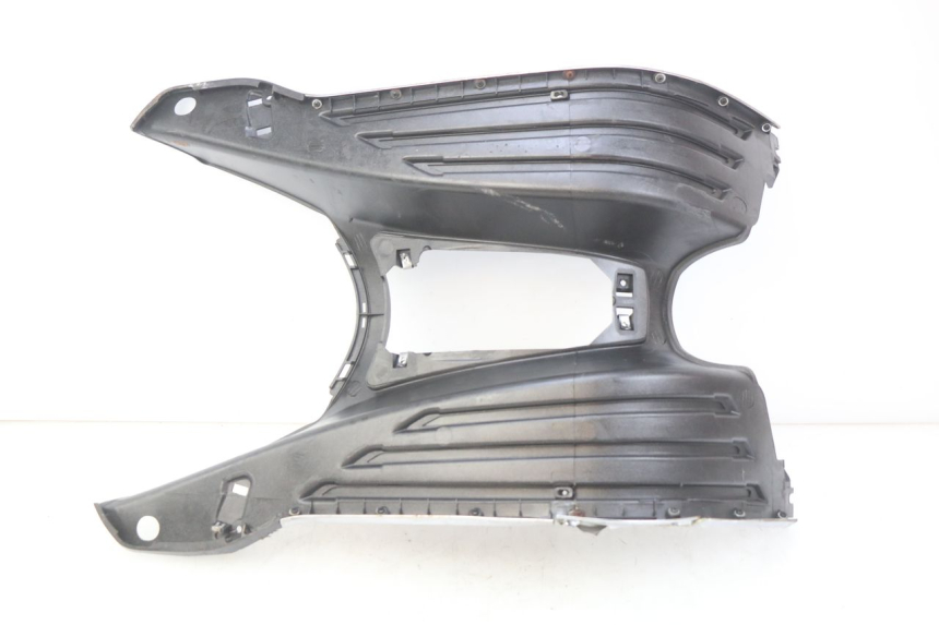 photo de FOOTREST PIAGGIO VESPA PRIMAVERA 2T 50 (2013 - 2018) - Fixing points details