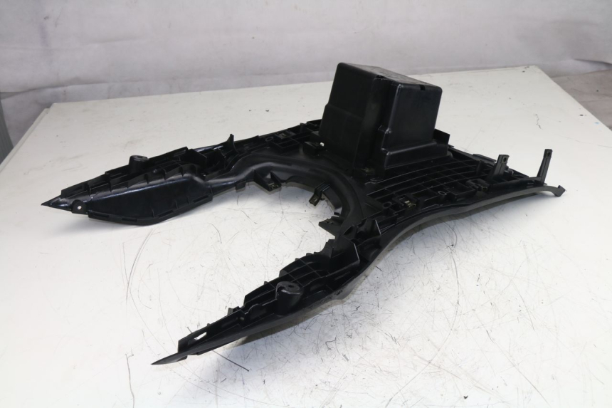 photo de FLOOR PANEL YAMAHA VITY 125 (2008 - 2013)