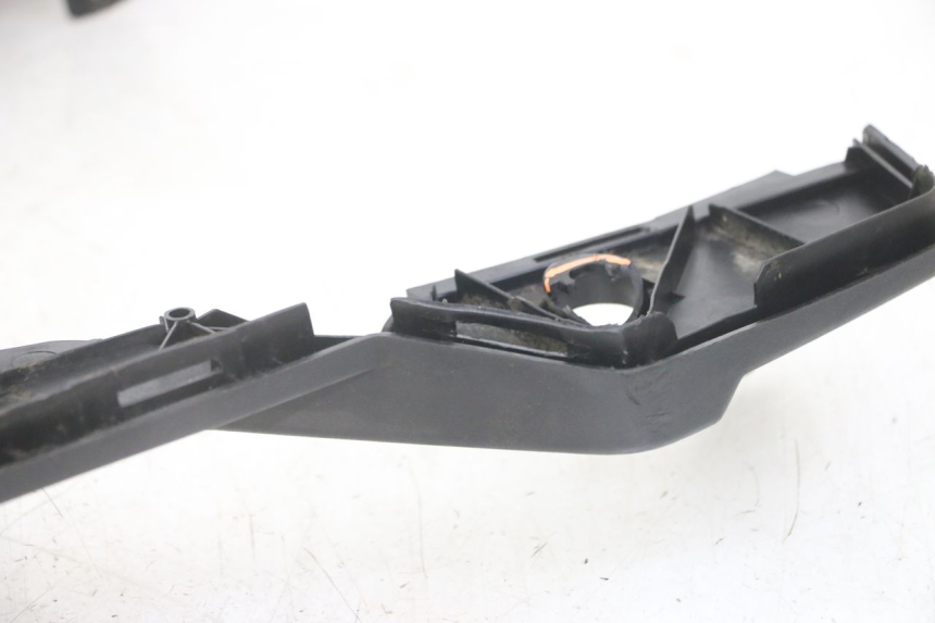 photo de FOOTREST PEUGEOT VIVACITY NEW 2T 50 (2008 - 2017)