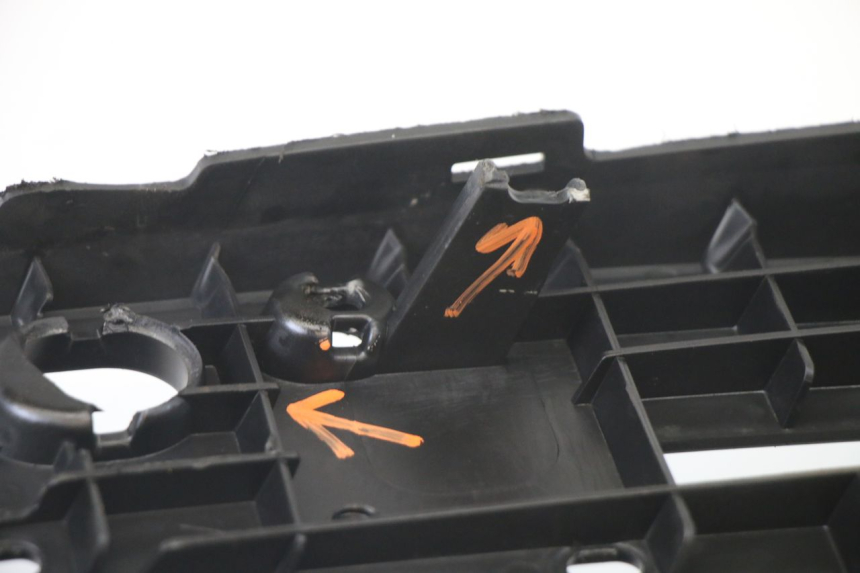 photo de FOOTREST YAMAHA X-MAX XMAX 125 (2010 - 2014)