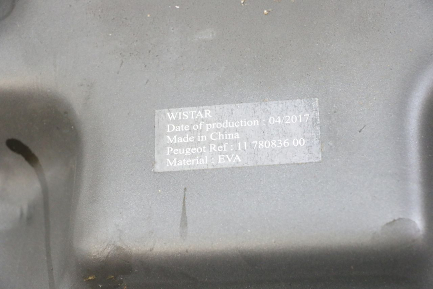 photo de UNDERSEAT CARPET PEUGEOT SATELIS 125 (2013 - 2018)