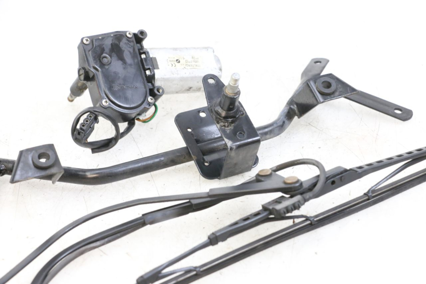 photo de SCREEN ENGINE BMW C1 125 (2000 - 2003)