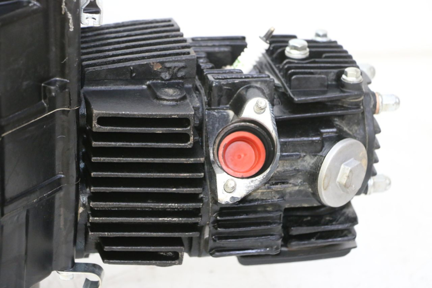 photo de ENGINE LONCIN DIRT BIKE 125