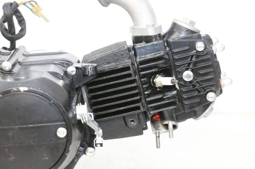 photo de ENGINE LONCIN DIRT BIKE 125