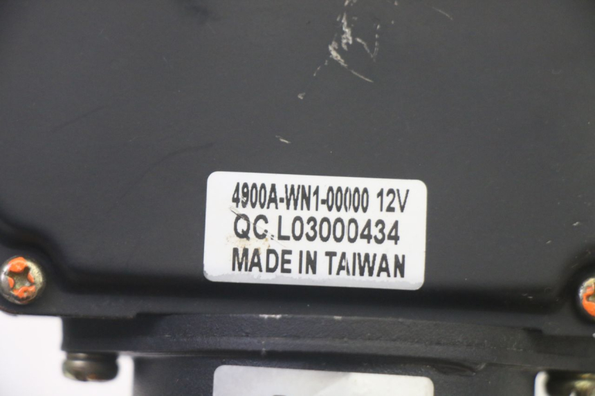 photo de WINDSCREEN WIPER MOTOR ADIVA AD3 300 (2014 - 2020)